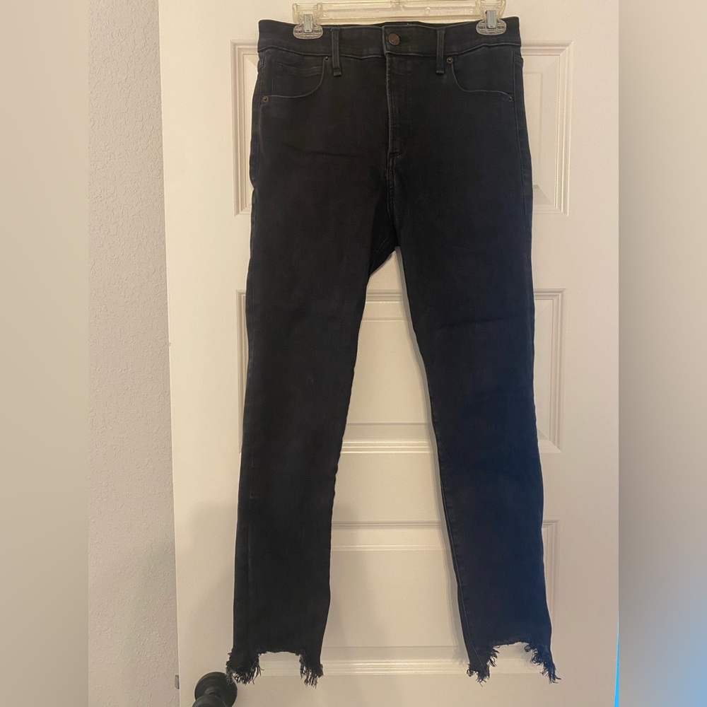 Abercrombie & Fitch Simone High Rise Super Skinny 30/10R raw edge hem